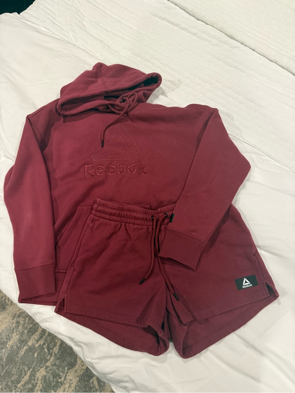 Reebok Maroon Hoodie & Shorts Set (XS Sweatshirt/S Shorts)